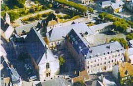 Saint-Amand-Montrond-Mairie
