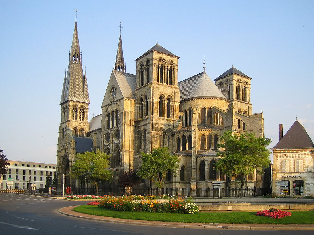 Châlons-en-Champagne, offre d'emploi pour médecins du travail, médecin du travail, champagne-ardenne, service interentreprises, service de prévention et santé au travail, médecine du travail, poste médecin du travail, France